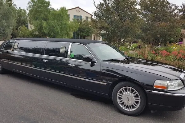 Corporate limousine service in San Diego
