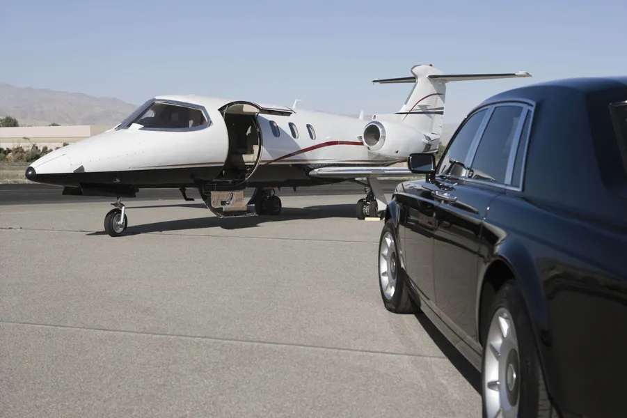 San Diego airport luxury car service in Rancho Penasquitos Ca.