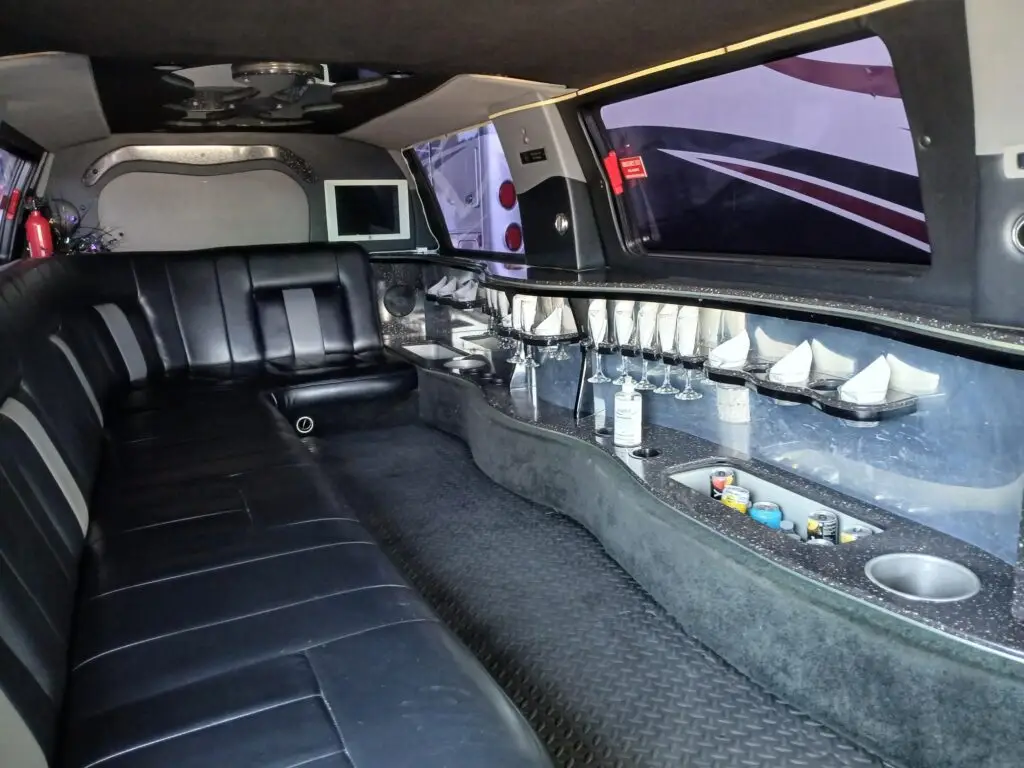 SUV limo service in Rancho Penasquitos